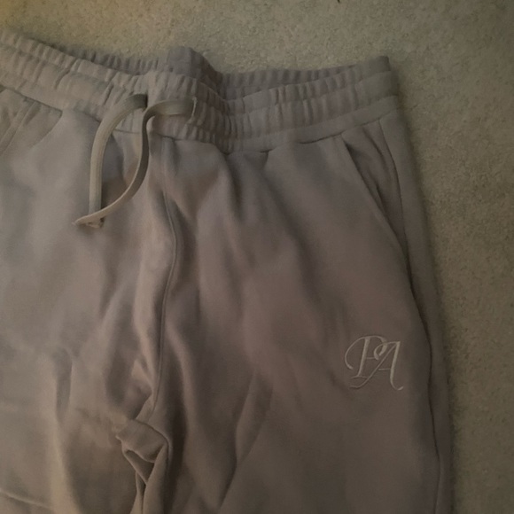 P’tula - The Joggers - Shadow - Picture 2 of 4